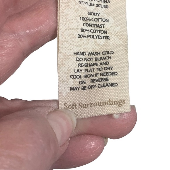 Soft Surroundings Women's Size Small Cream Black Pull over Long Sleeve Sweater - Picture 10 of 10